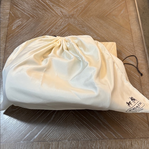 Coach Phoebe Signature black canvas and leather three-compartment Bag - Picture 15 of 16